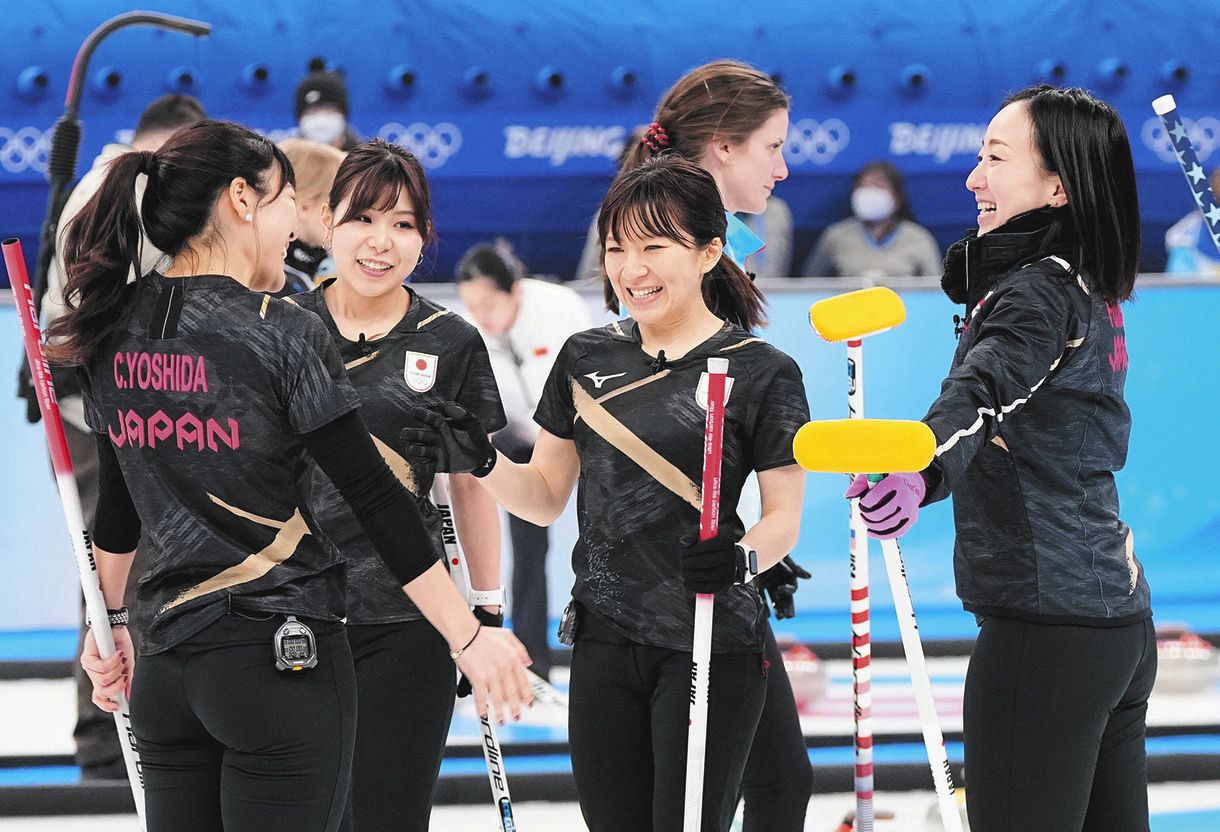 女子カーリング日本 1次l突破へ ベストフレンド スイスと大一番 北京五輪 中日スポーツ 東京中日スポーツ