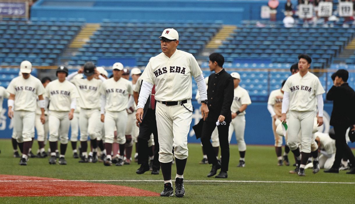 早大 小宮山監督 最後の最後に力尽きました 開幕連敗から 最終決戦 に持ち込んだ選手をねぎらう 東京六大学野球 中日スポーツ 東京中日スポーツ 早大 小宮山監督 最後の最後に力尽きました 開幕連敗から 最終決戦 に持ち込んだ選手をねぎらう 東京六大学野球 中日スポーツ 東京中日スポーツ