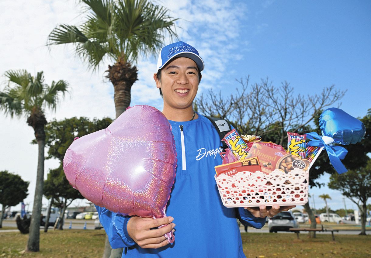 仲地礼亜、1年で一番甘い笑顔【写真企画「THE SHOT」】：中日スポーツ・東京中日スポーツ