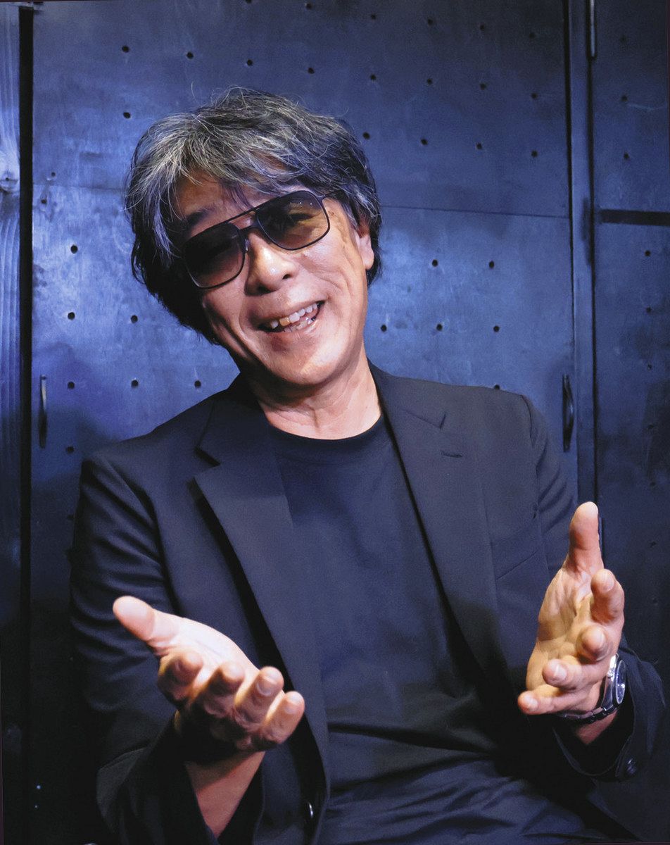 「一宮を演劇の街にしたい」と話す兵藤さん＝一宮市本町の小劇場「C，A，ワークス一宮スタジオ」で