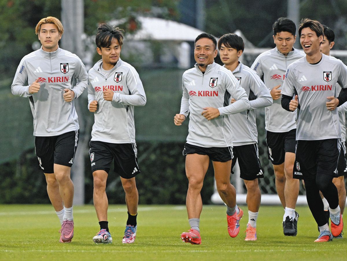 サッカー日本代表DF長友佑都、目標のW杯優勝へ”最強ではない”ブラジルに大敗では「非常に険しい」　過去、苦い��記憶も「チャンスはある」：中日スポーツ・東京中日スポーツ 