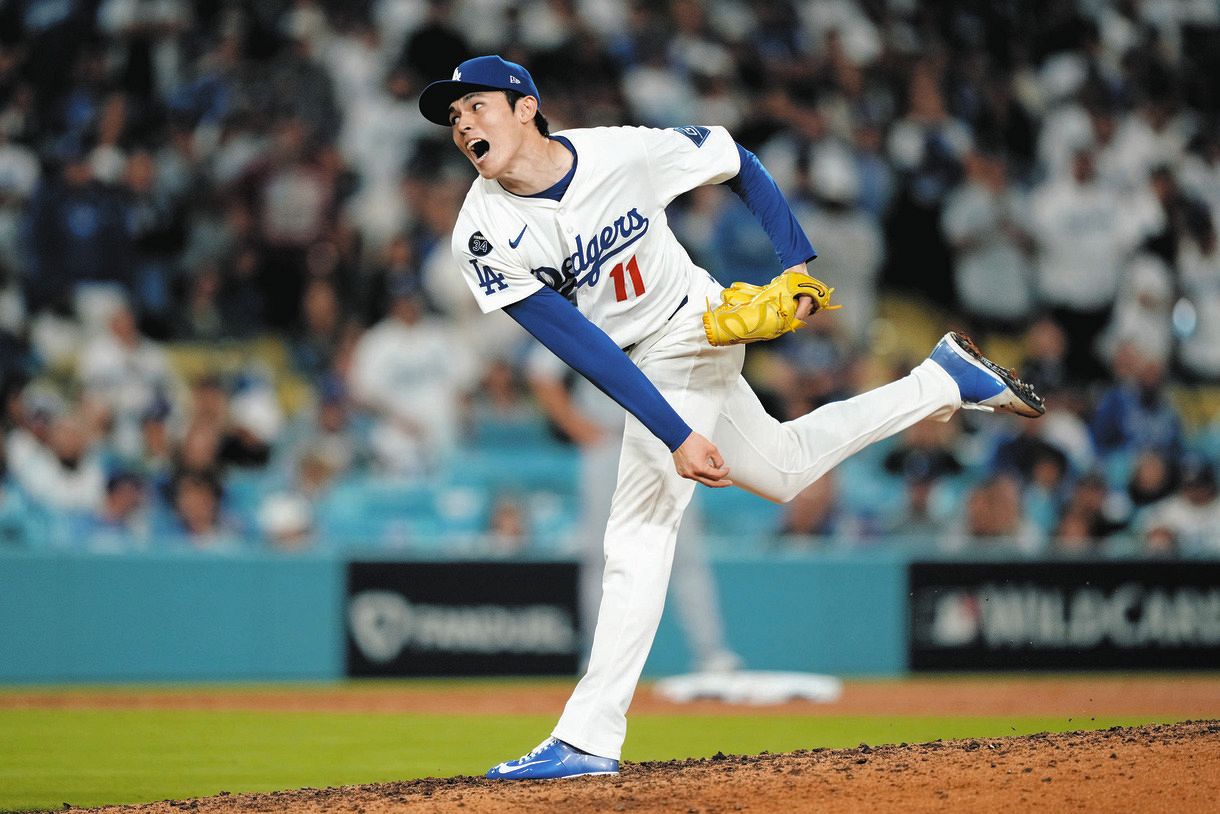 大魔神・佐々木朗希、大歓声を受け締めた！ 山本由伸が投げ大谷翔平が