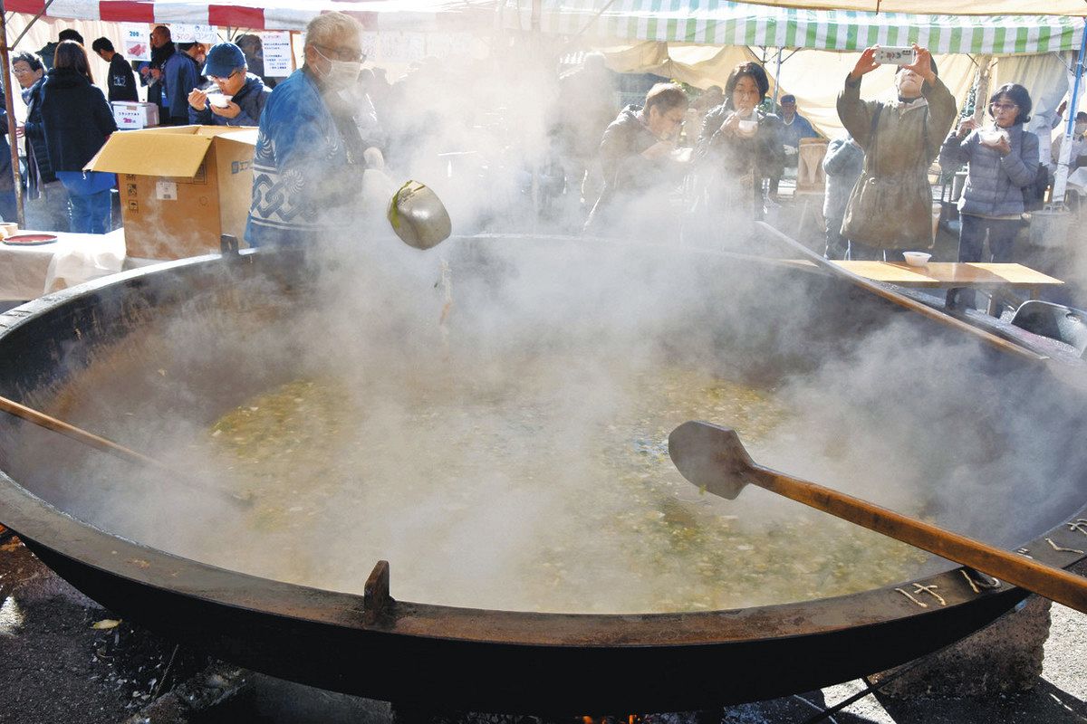 食べてほっこり 名物かりんて鍋 あわらで収穫感謝祭：日刊県民福井Web