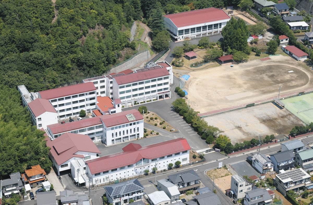 ハイスクール図鑑＞（74）聖マリア女学院高（上） 聖書を学び語学にも
