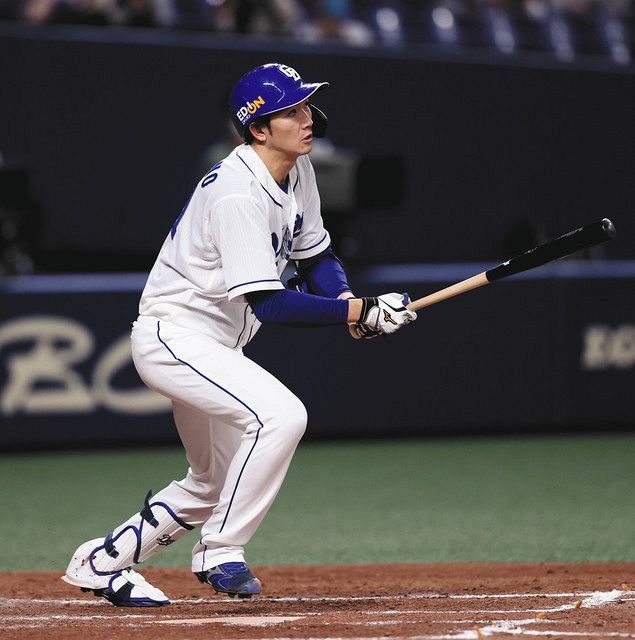写真特集】高橋周平が勝ち越しソロ Aクラスに王手：中日新聞Web