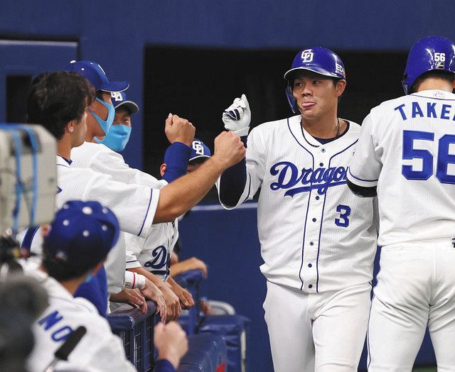 写真特集】高橋周平が勝ち越しソロ Aクラスに王手：中日新聞Web