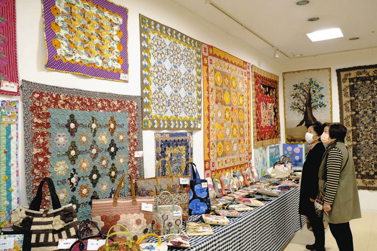 個性あふれるパッチワーク 25日まで、伊勢の手芸教室の生徒ら作品展