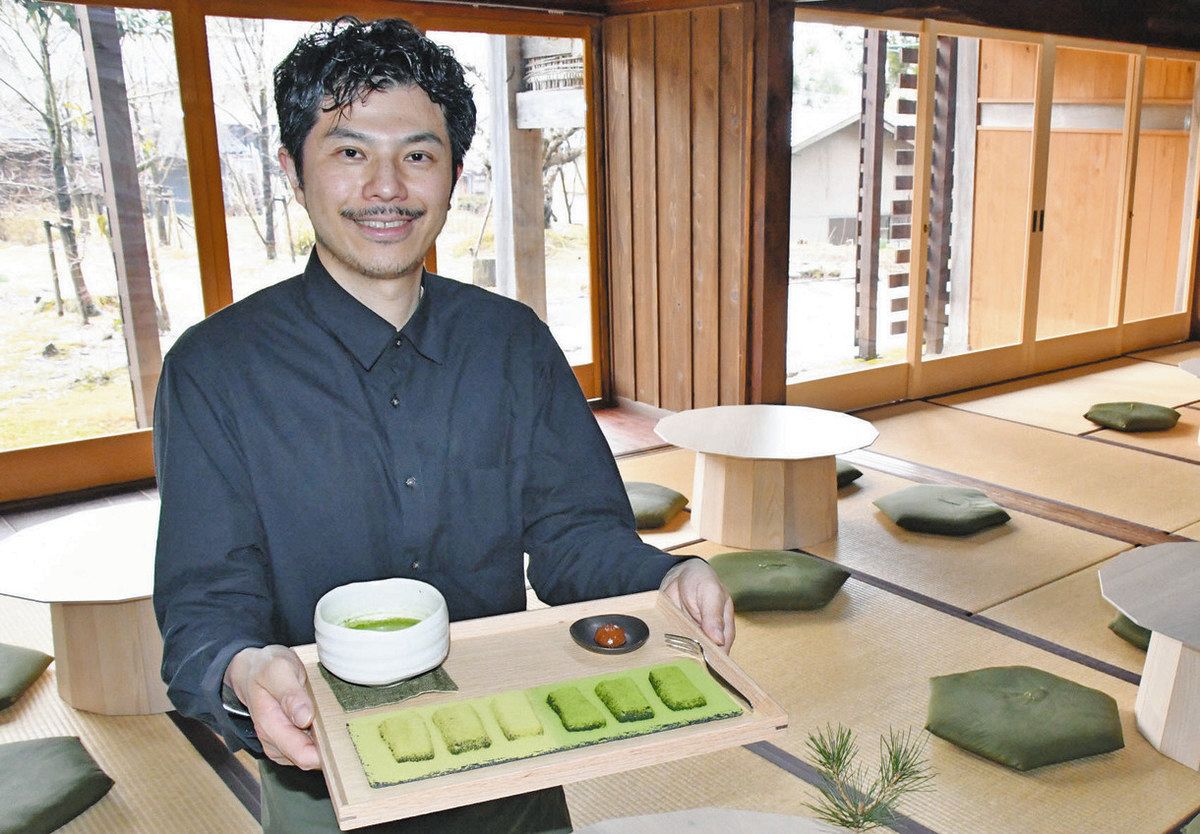勝山のカフェ 「ROKUSAI」 名所PRへ新「苔スイーツ」 ：日刊