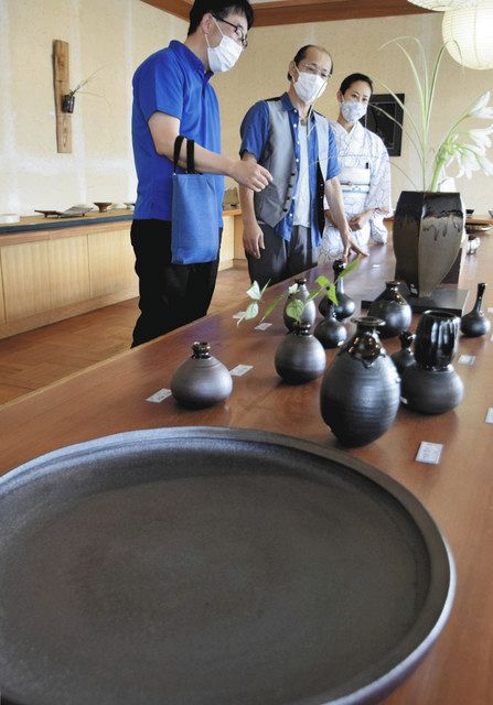 中日新聞