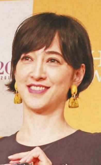 滝川クリステル 父の日に幼少期の 激似 ２ショット写真公開 俳優のような顔立ちに げきハンサム 中日スポーツ 東京中日スポーツ