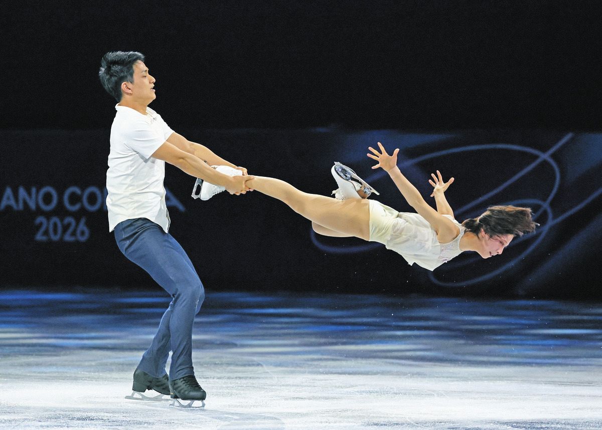 ◇りくりゅう魅せた「ジャイアントスイング」【写真】：中日スポーツ