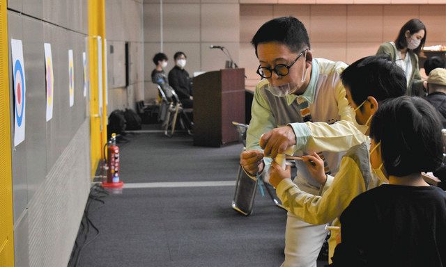 わくわくさん」がリサイクル工作教室 浜松科学館：中日新聞しずおかWeb