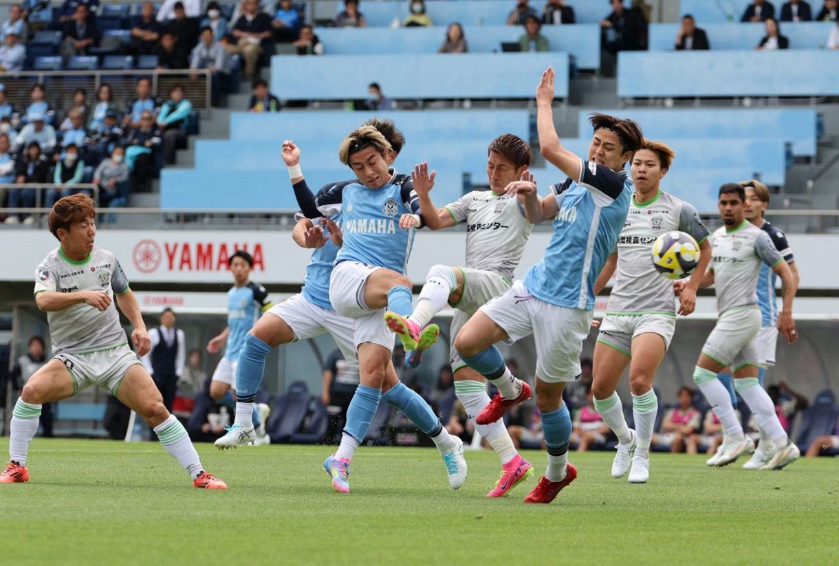 蒼藤決戦 ジュビロ磐田が1―0で藤枝に勝利：中日新聞しずおかWeb