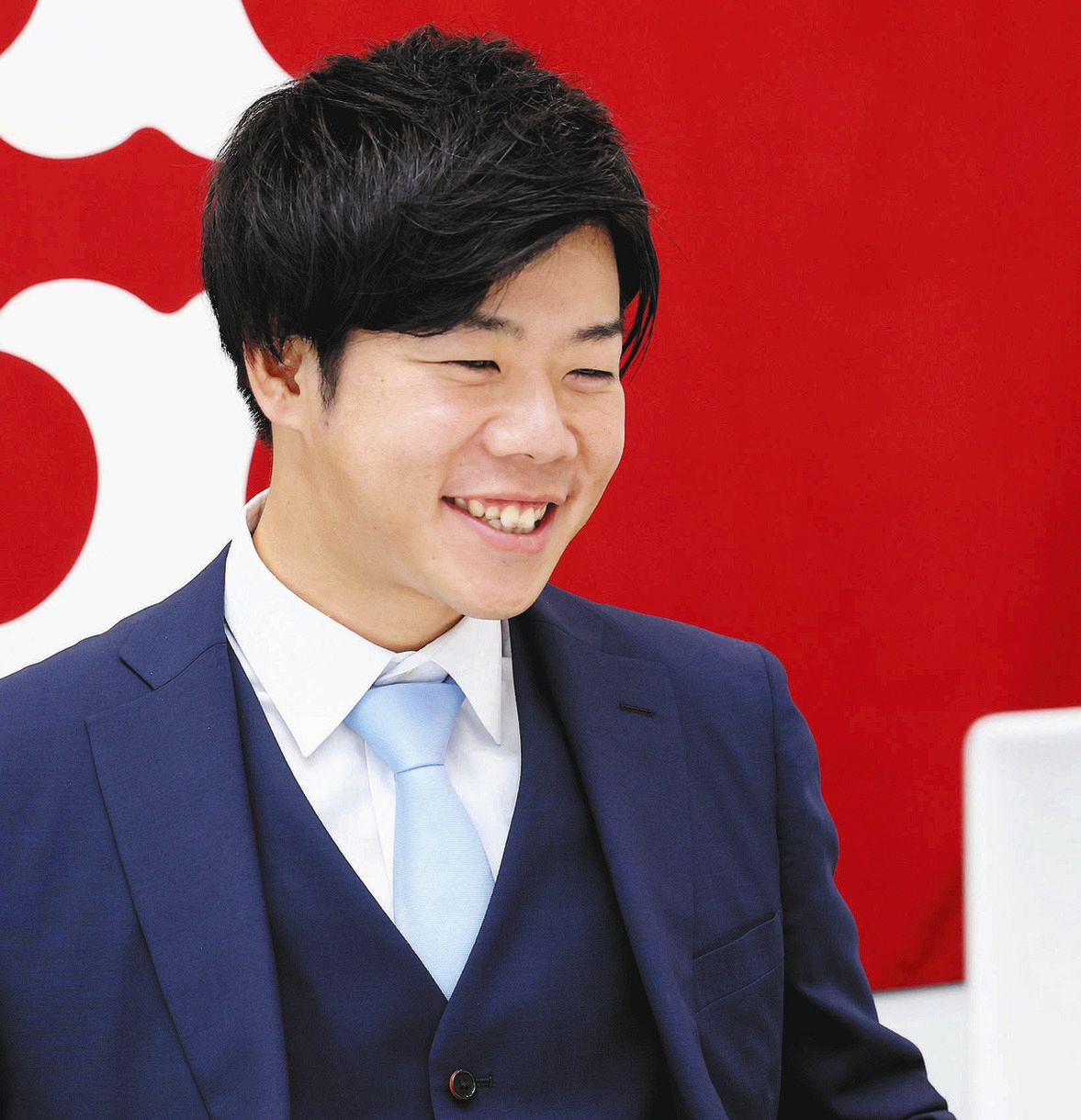 巨人】松原聖弥が1800万円増の年俸4000万円でサイン 背番号1桁の『9