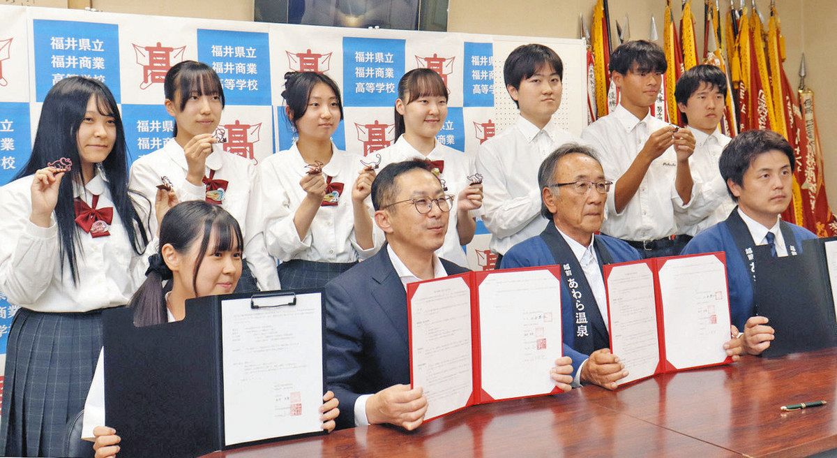 恐竜箸置きが旅館で人気！福井の新たな魅力