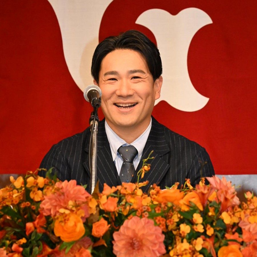 田中将大、巨人入団会見 背番号は「11」、斎藤雅樹や上原浩治ら大投手