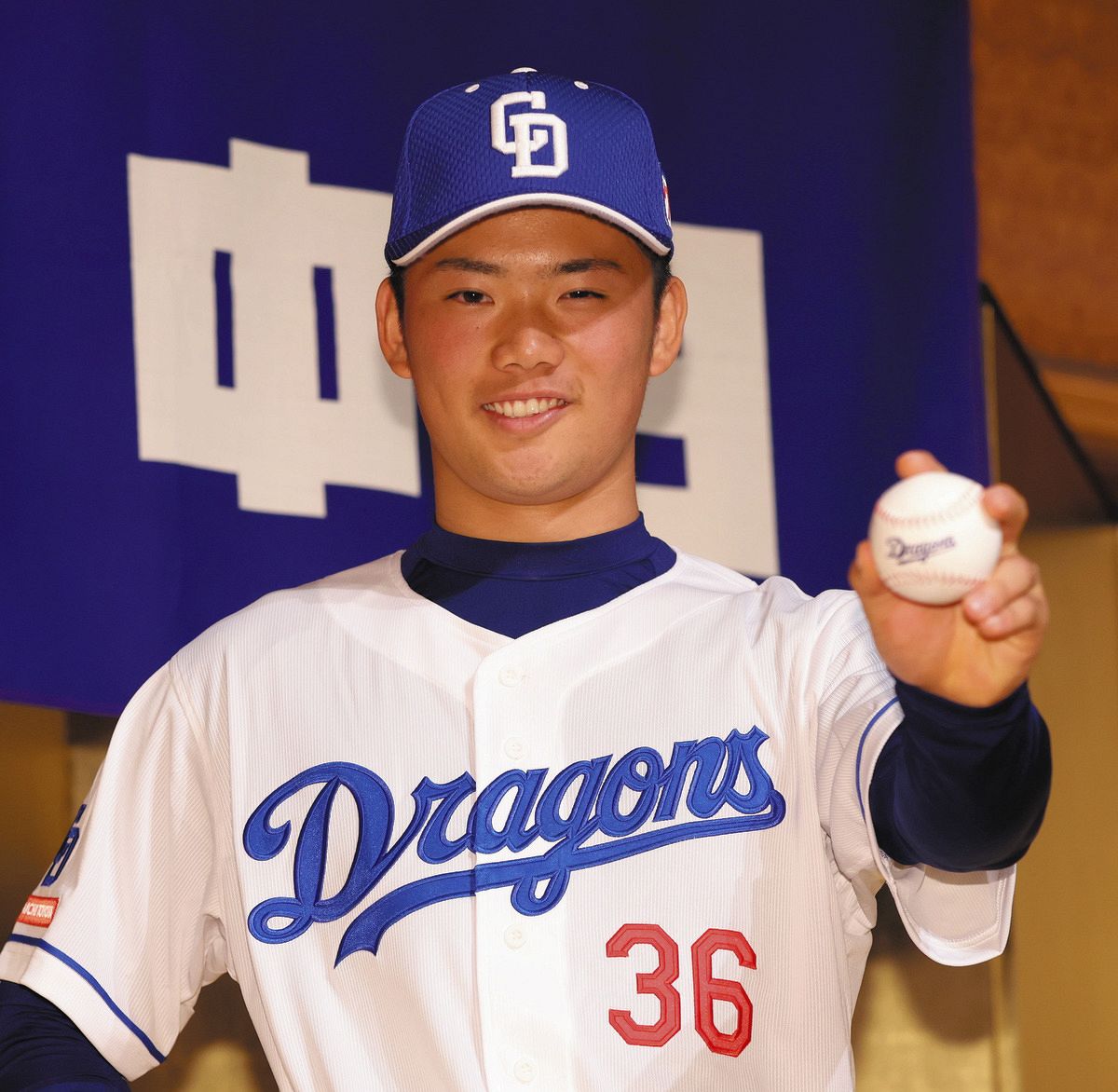 中日4位・福田幸之介「球の強さと気持ちの強さで最多勝を」 母へ