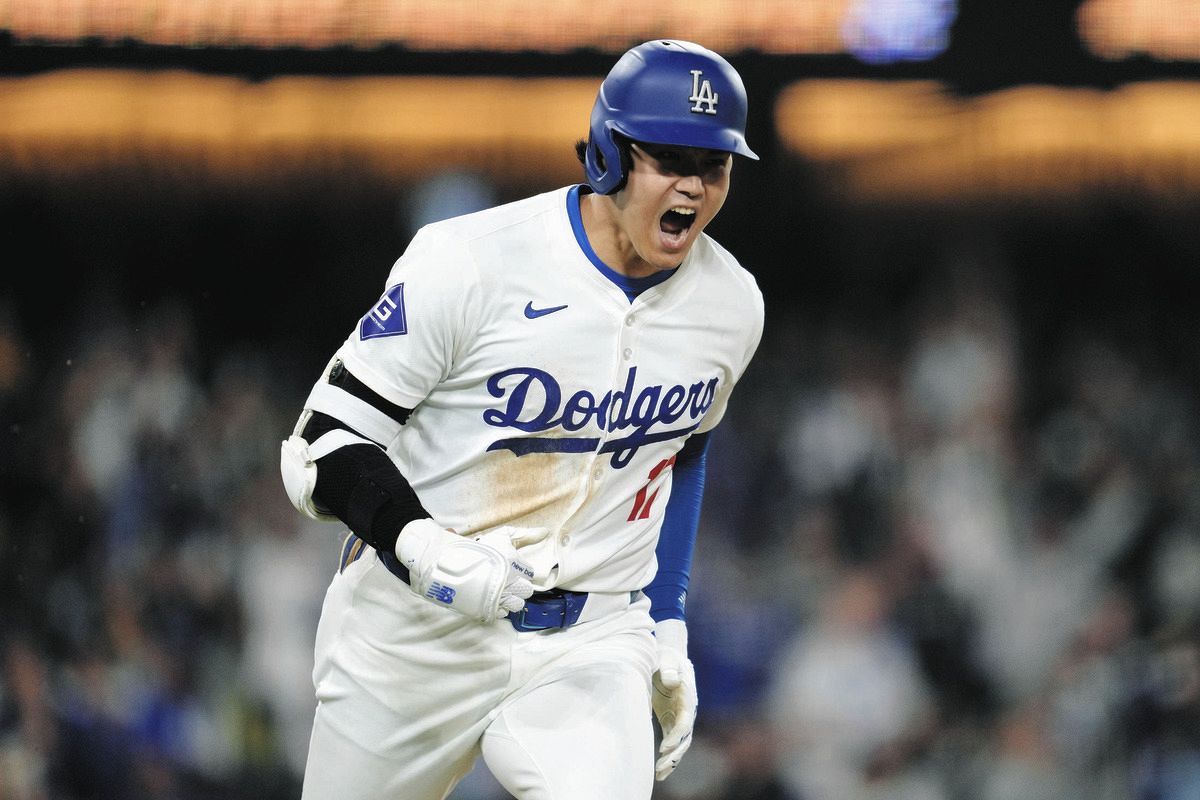 大谷翔平、ドジャース移籍初の「カモーン！」にファン総立ち