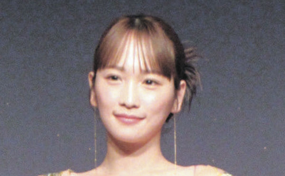 顔出し人妻画像