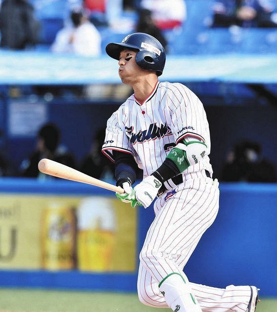 ヤクルト】西浦が満塁弾 遊撃スタメン当確のオープン戦3号「甘めの球を