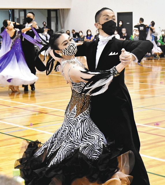 気になるにおいはありませんインザムード 社交ダンス 競技ダンス ...