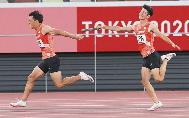 写真 あっバトンが 中日スポーツ 東京中日スポーツ