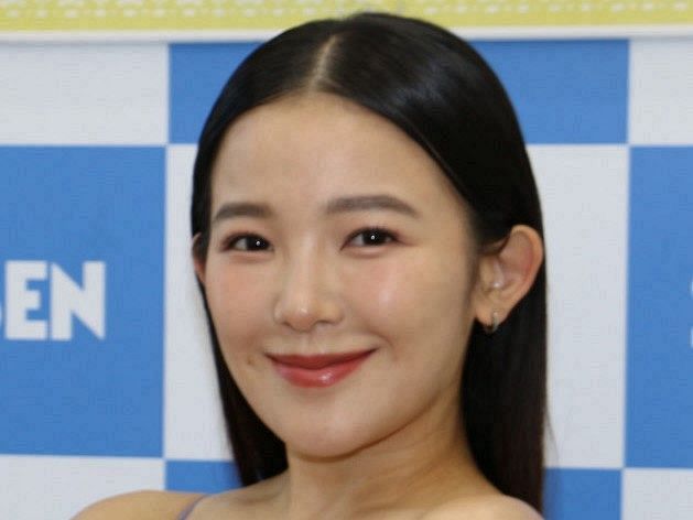 グラビア界の山口百恵さん納得です」引退宣言の天木じゅん、黒ひも