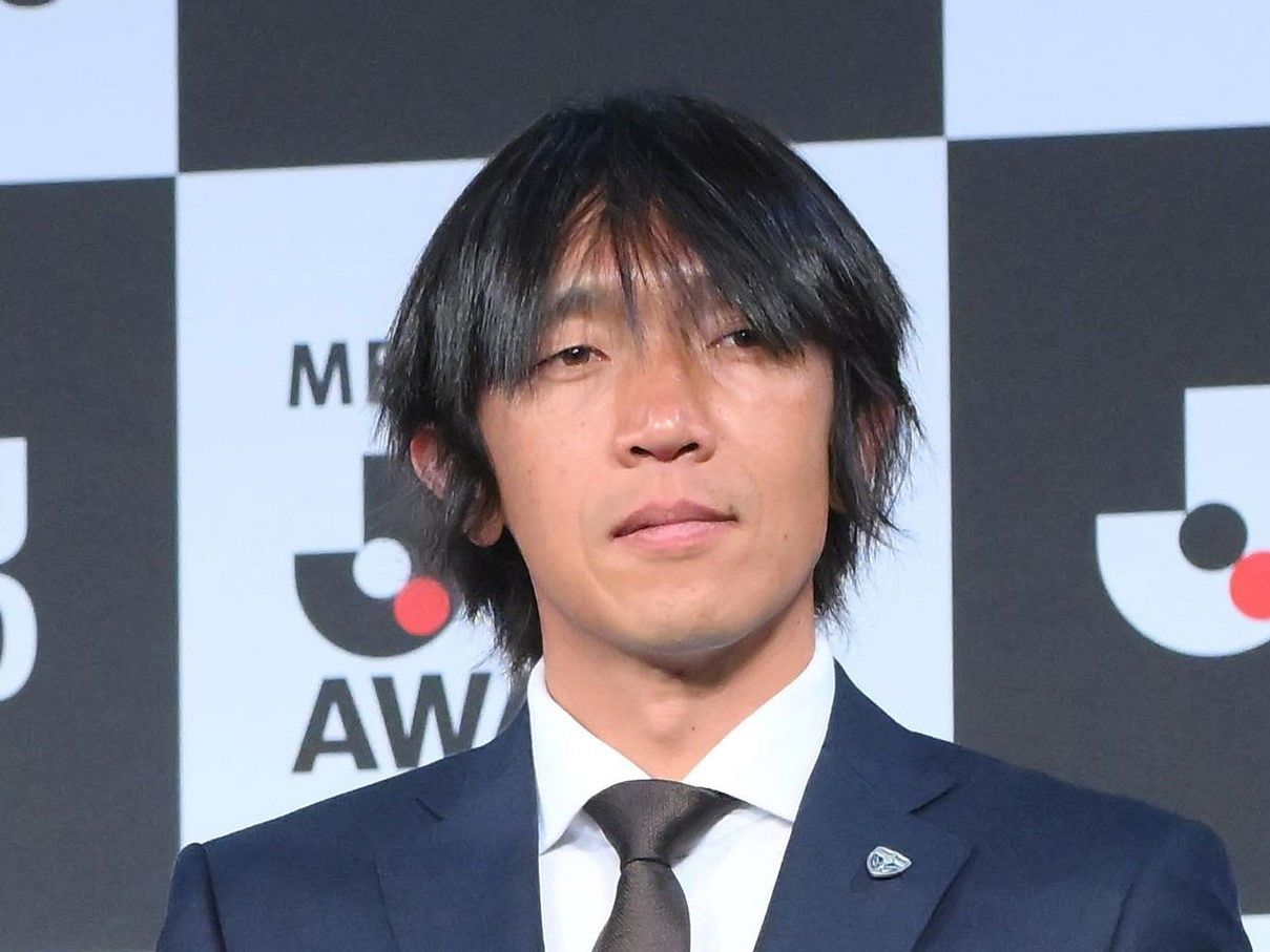 中村俊輔さん引退試合に盟友の故人「松田直樹」「奥大介」がメンバー入りでファンわく「粋だね」「泣いちゃうよ」：中日スポーツ・東京中日スポーツ