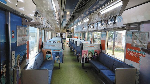 ゆるキャン△」列車出発 天浜鉄道ラッピング車両運行：中日新聞しずおかWeb