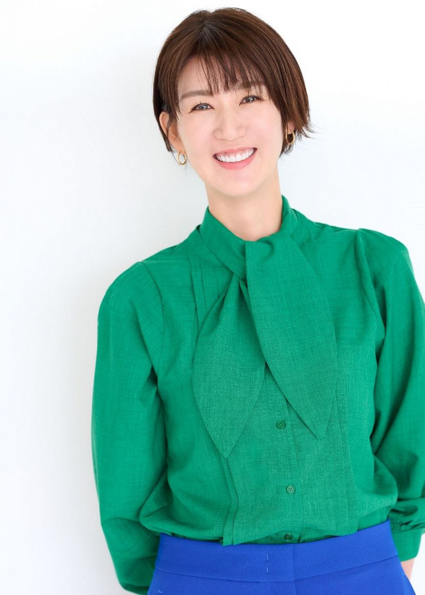 脚が長い…栗原恵さんのインスタ写真に『長身美人』『めっちゃおしゃれです!』と称賛続々:中日スポーツ・東京中日スポーツ