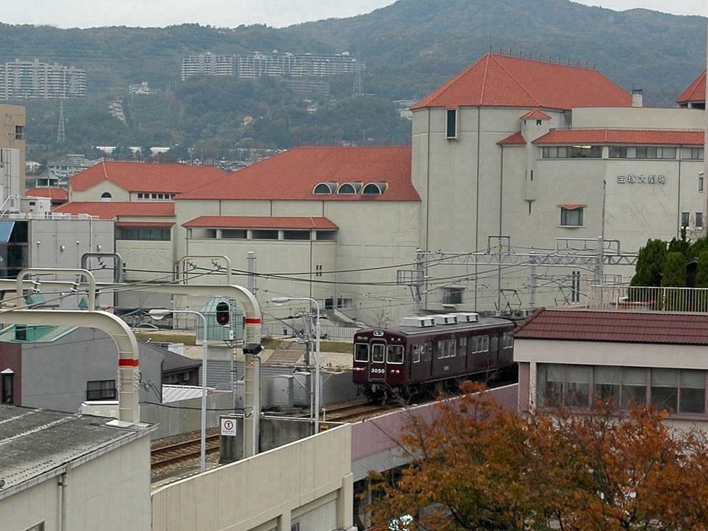 「娘が泣いて電話してきた」 宝塚歌劇団の事件でよみがえる記者の記憶 芸能、新体操、野球… いじめと暴力めぐる古くて新しい問題:中日スポーツ