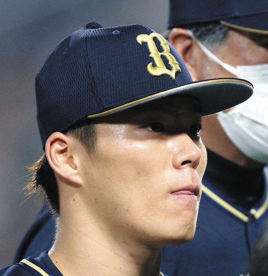 緊急降板のオリックス山本由伸は『左脇腹』の異変 つったような症状で