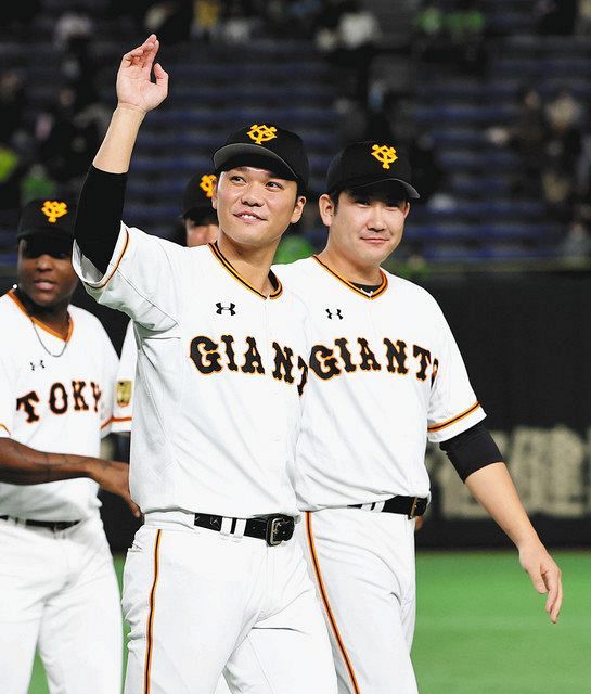 ジャイアンツ 小林誠司選手 坂本勇人選手 アクリルフォトハンガー