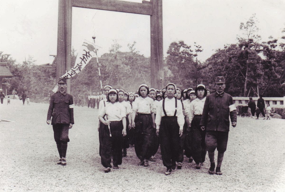 旧家整理品！ 発掘品 戦前 戦中　支那　満州　便衣隊　便衣兵処刑写真　大原自動車隊跡　他写真色々 季刊考古学別冊23号 アジアの戦争遺跡と活用 | 「雄山閣」学術専門書籍