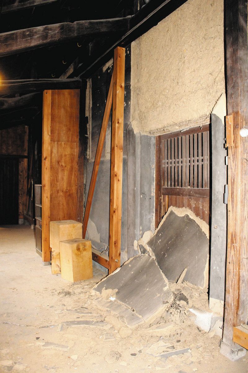 登録文化財 復旧遠く 氷見の2土蔵 査定進まず 市担当者「石川の
