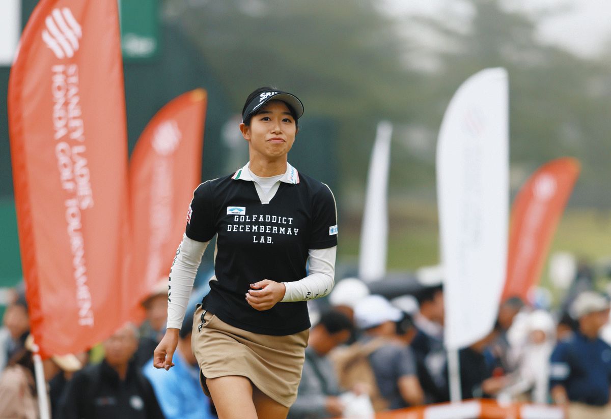 女子ゴルフ】セカンドカット適用は昨年9月以来で7度目 アウトとインが絡む変則9ホール短縮は1988年以降 初、一部でスコア記入に混乱も：中日スポーツ・東京中日スポーツ