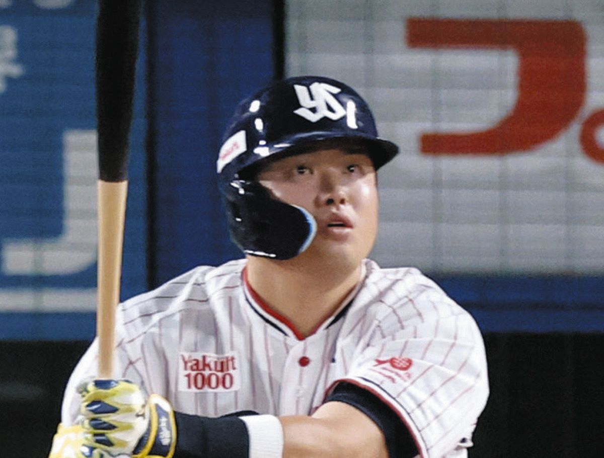 ヤクルト・村上宗隆、スタメン復帰の第1打席で20号2ラン ラミレスに