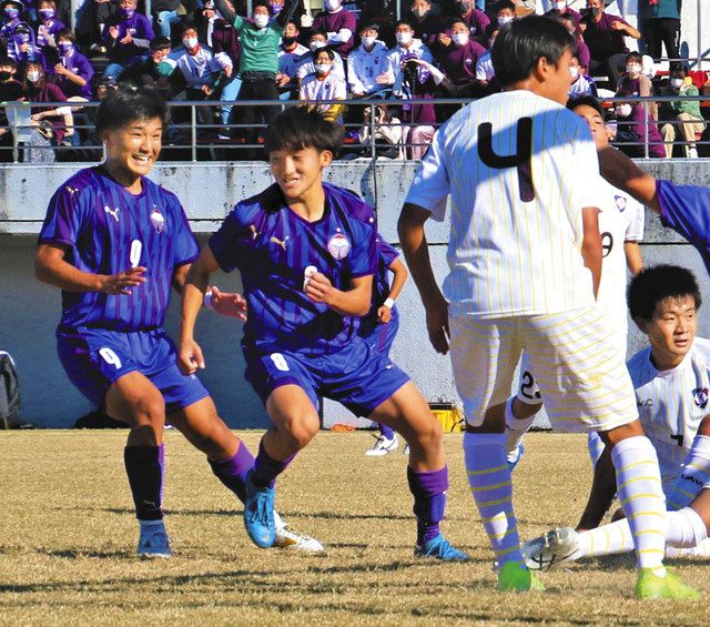 富山第一７連覇 全国へ 高校サッカー県予選：北陸中日新聞Web