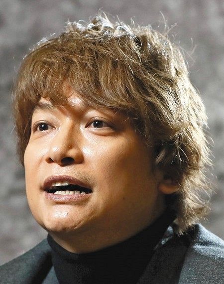 香取慎吾あふれる仲間愛 マジすかつよぽん アイシテマース 主演男優賞の草なぎ剛を祝福 中日スポーツ 東京中日スポーツ