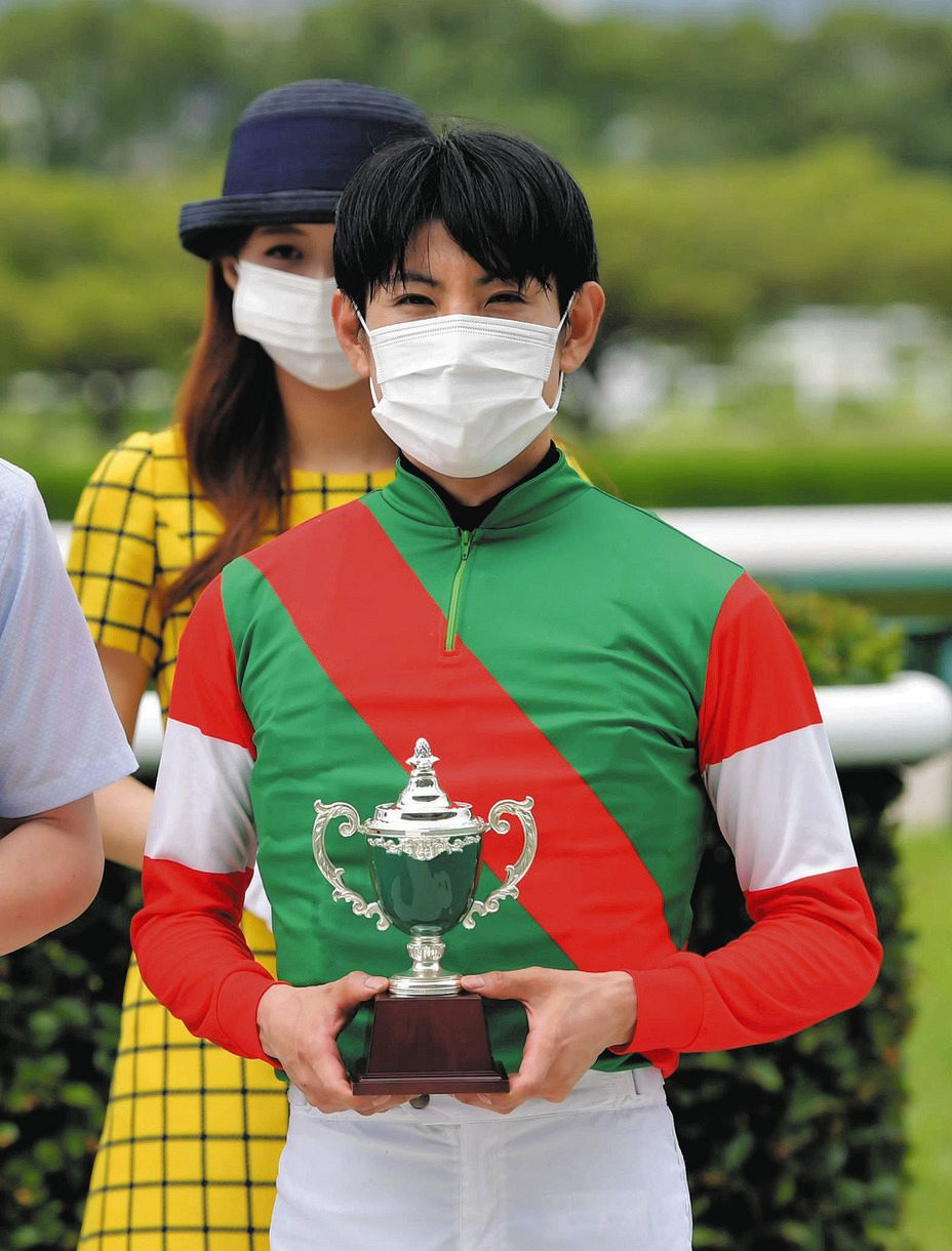 ほっとしました 結果を出せない自分が歯がゆくて 北村友一が復帰後31戦目で初勝利 中日スポーツ 東京中日スポーツ