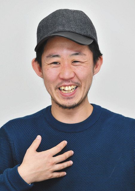 「フタリノセカイ」について話す飯塚花笑監督＝東京都千代田区で