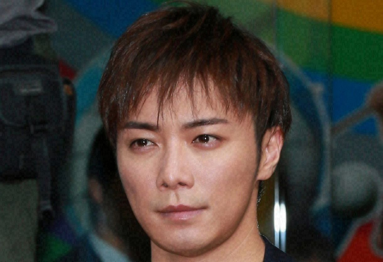 平宮博重 HNproduct ROSE 成宮寛貴 ◇元・成宮寛貴の平宮博重さん あざやかなブランケットでミルク