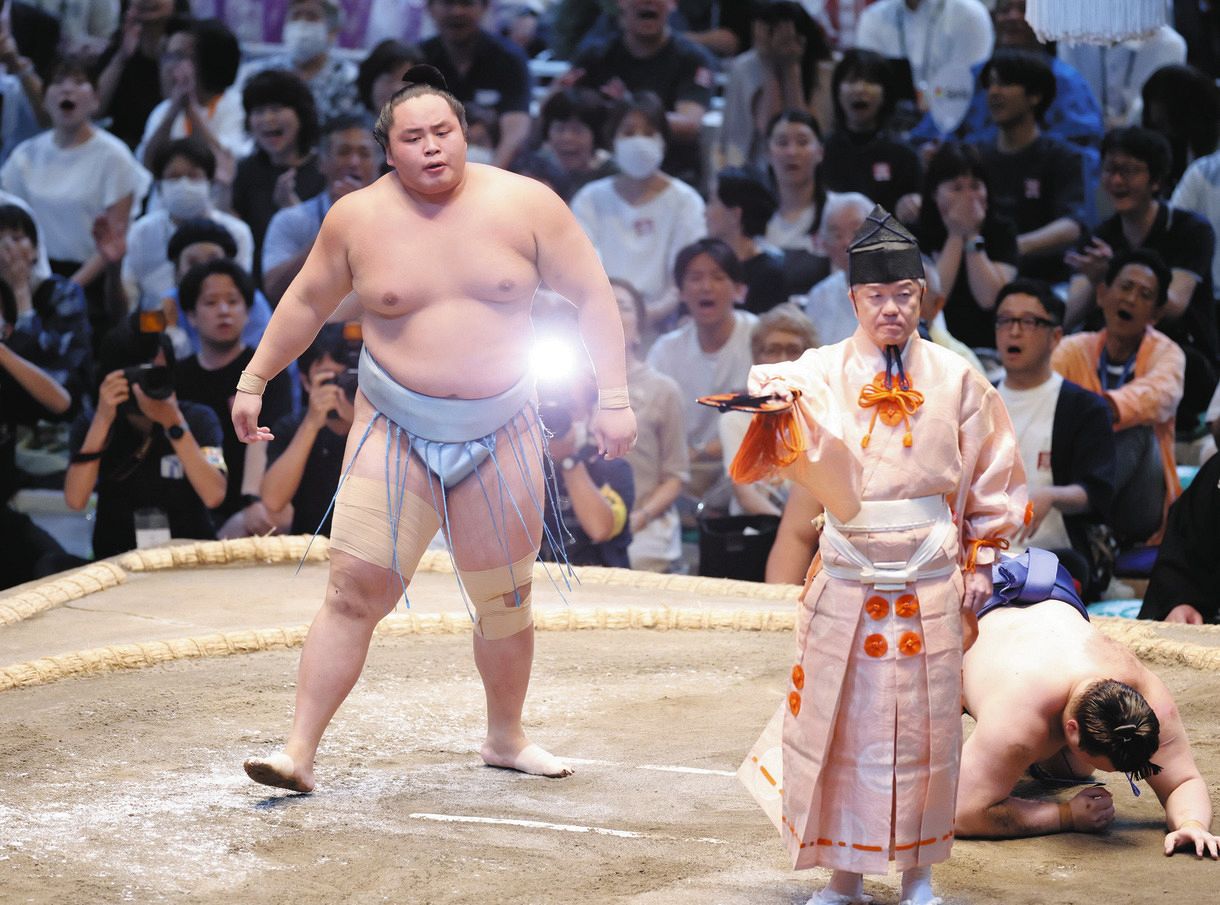 まめこです。琴勝峰 Kotoshoho: 10 Questions and 10 Answers!! - YouTube