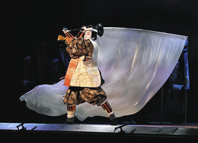 写真】公開舞台稽古で熱演するSnowMan宮舘涼太：中日スポーツ・東京中