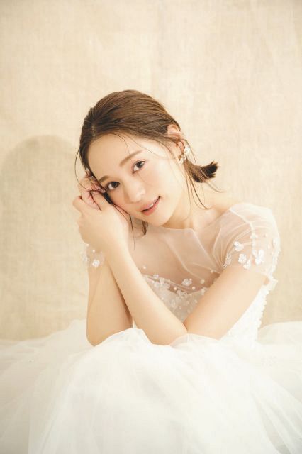 Cancam史上初の現役モデルの結婚 Chayが誌面で報告 お相手は一般男性 ウエディングドレス姿も披露 中日スポーツ 東京中日スポーツ