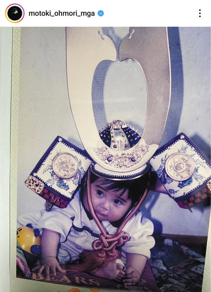 ◇『ミセス』大森元貴、「兜につぶされかけてる姿が愛おしい」幼少期