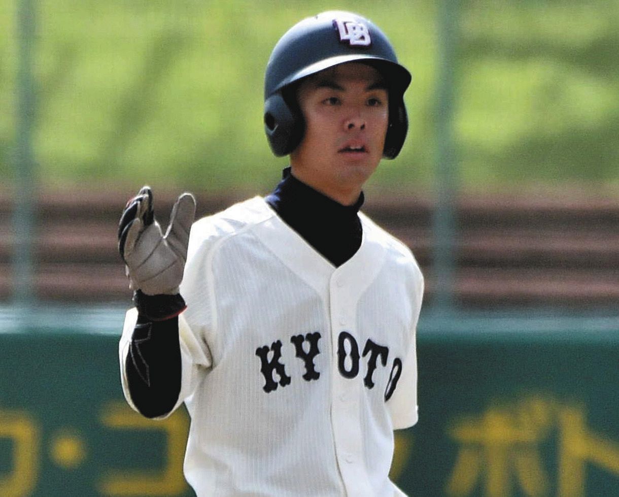 広島ドラフト1位指名の関西学院大・黒原投手から決勝打を放った京都大・野田外野手