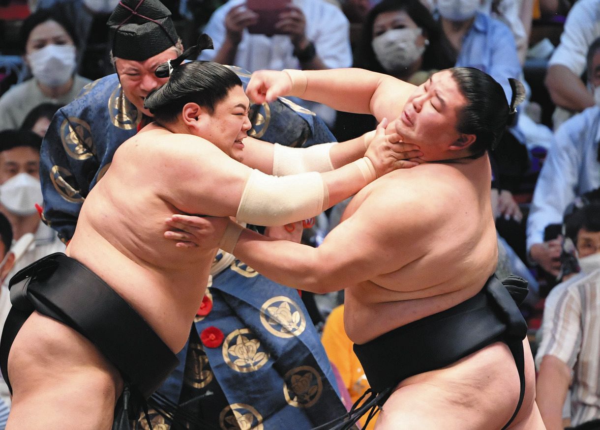 【北の富士コラム】勝ち越しは無理と断言してしまった正代が5勝目…私は今、振り上げた拳をどうしようと困っている:中日スポーツ・東京中日スポーツ