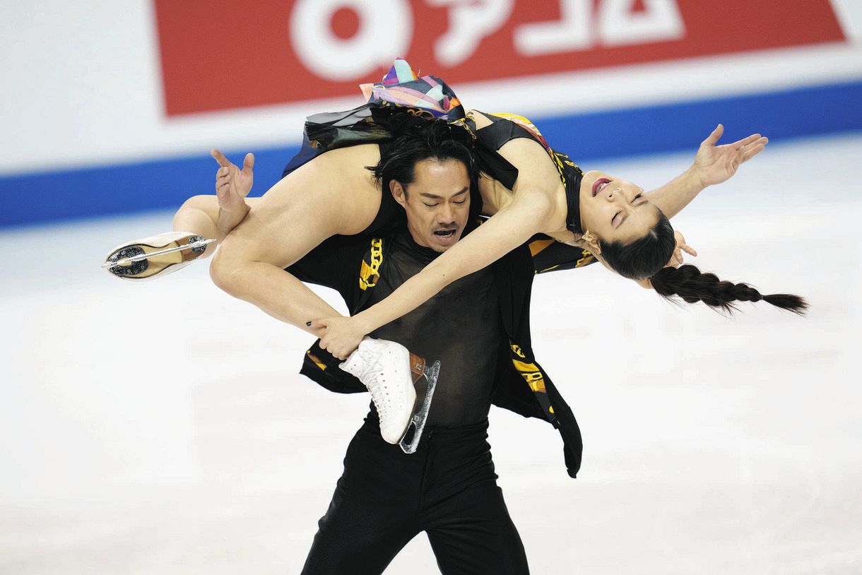 かなだいペアRD7位発進 経験ないミス、村元哉中は高橋大輔に「ごめん