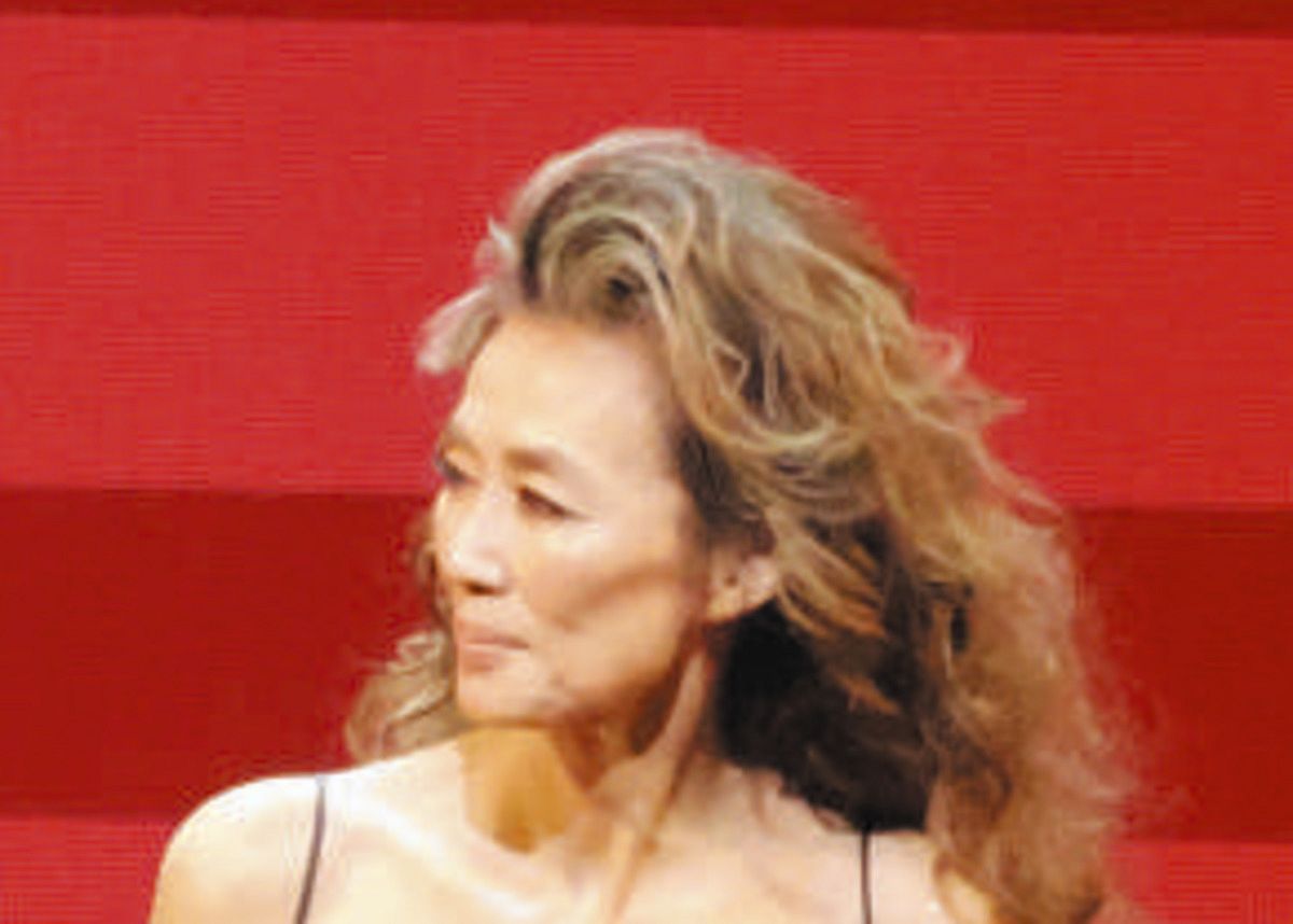 萬田久子